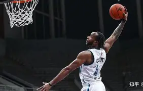 开云平台-阿贾克斯迎NBA季后赛关键赛；冲刺阶段手感冰凉；质疑声仍在；身体对抗强度拉满的简单介绍