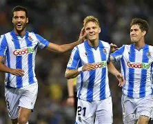 kaiyun sports-2024全球季中冠军赛助威专场特权网吧