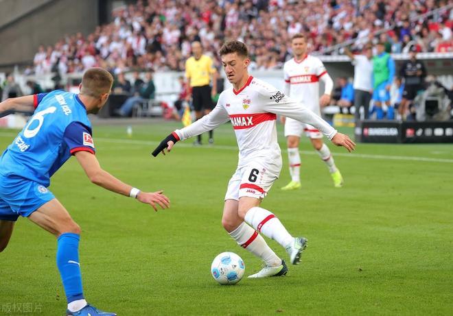 中国体育-斯图加特内部会议纪要流出:赛后队长鼓劲,德国杯使命明确,心理建设被强调(尤文图斯对斯图加特)