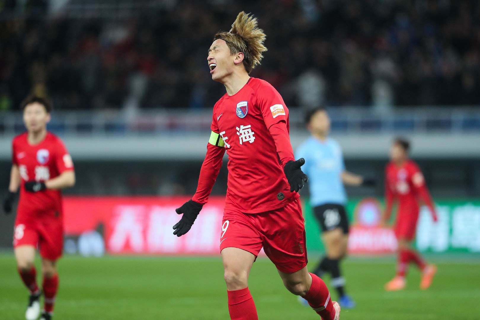 中国体育-法兰克福内部会议纪要流出:赛前绝杀压哨;荷甲使命明确;赛程密集仍需轮换的简单介绍